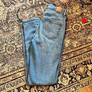 AEO mom jeans size 0 XLONG